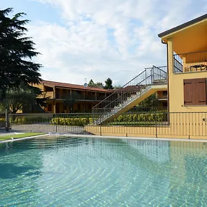  Appart hôtel La Perla
